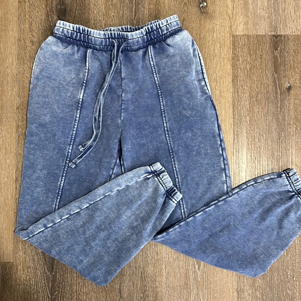 forever 21 distressed sweatpants